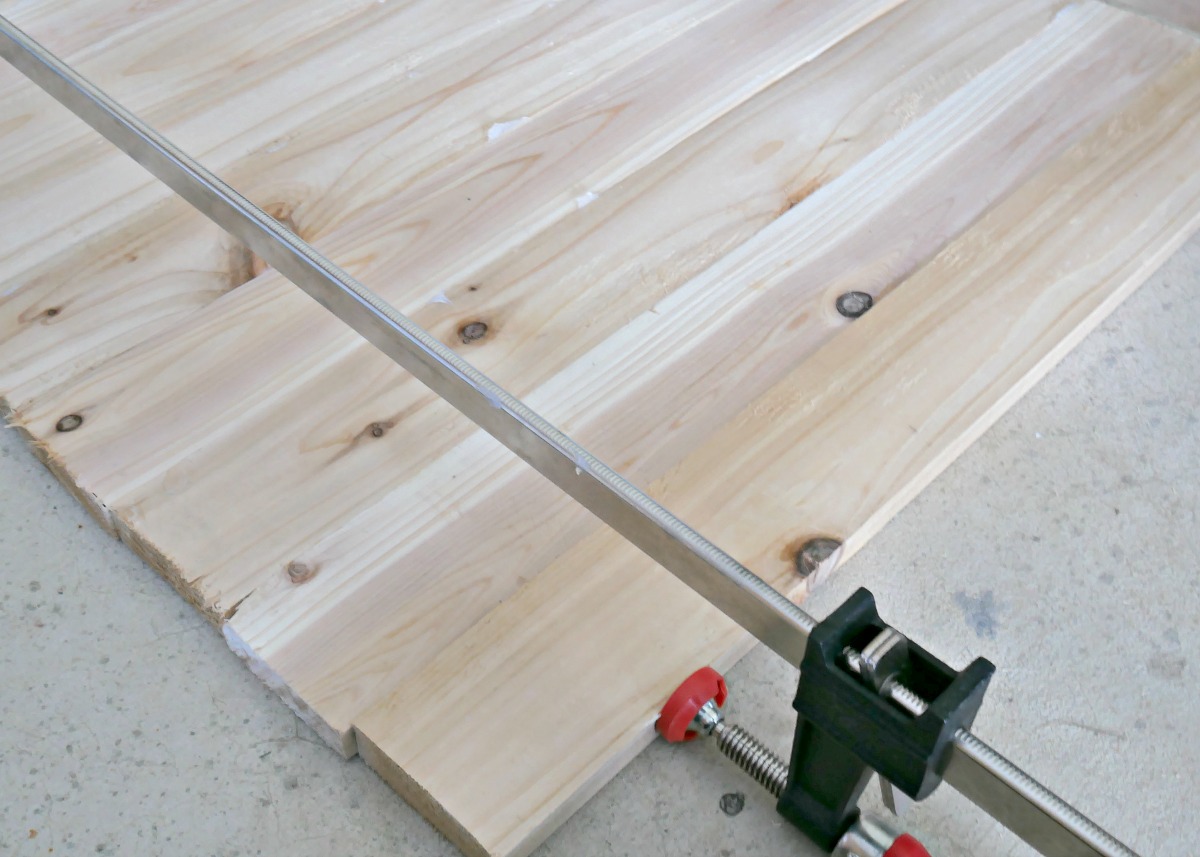 clamping wood together for wood plank sign